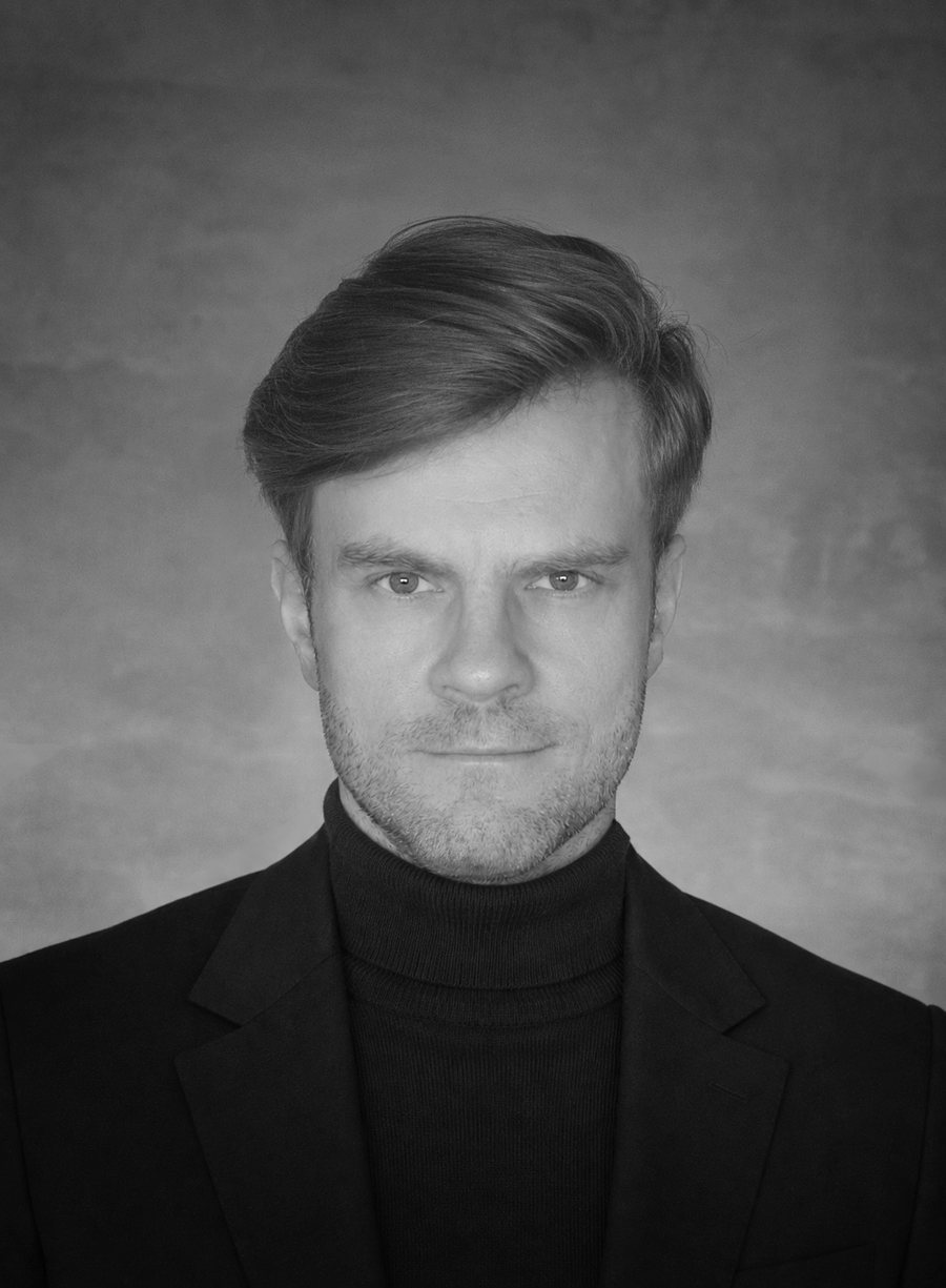 Maciej Iwaniszewski, black-and-white portrait